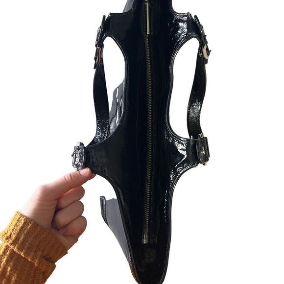 Tory Burch Bombe Leather Tote - Picture 7 of 9